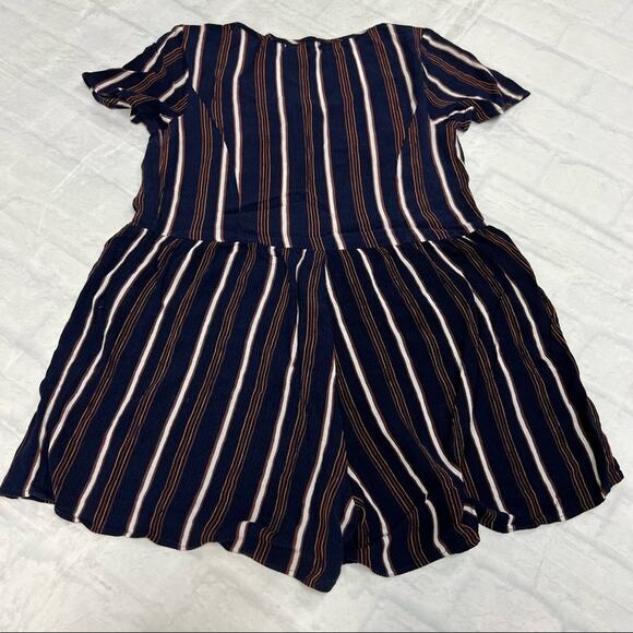 The Hanger Romper S - Picture 4 of 4